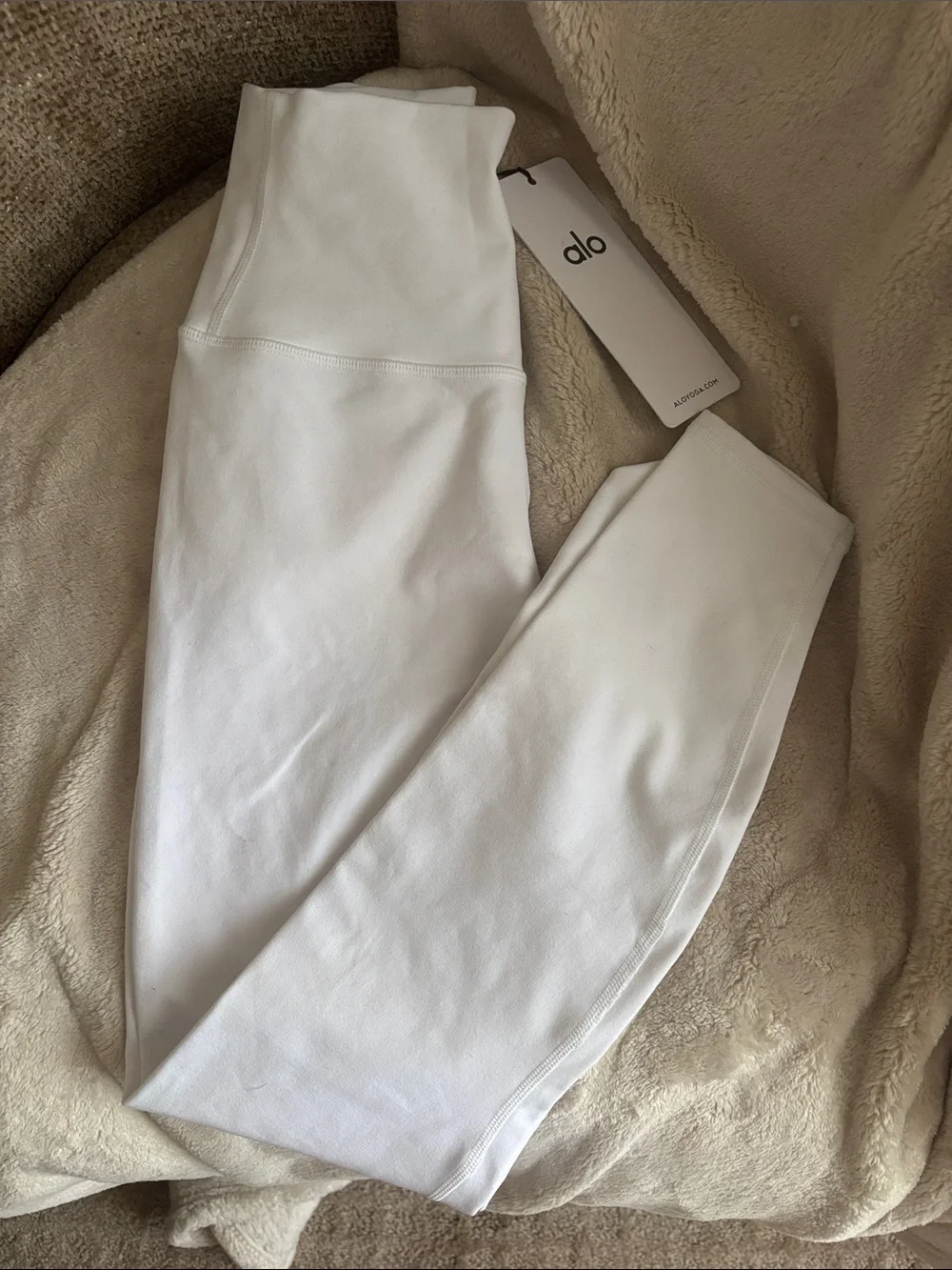 ALO Yoga breathable stretchy